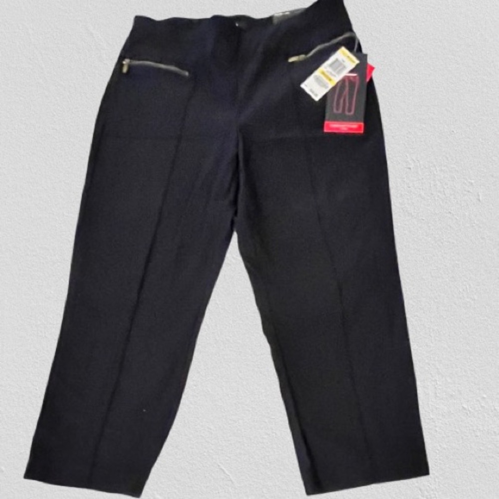 🆕- Style & Co.- Comfort Waist Stretch Black Capri Pants. Size: medium
